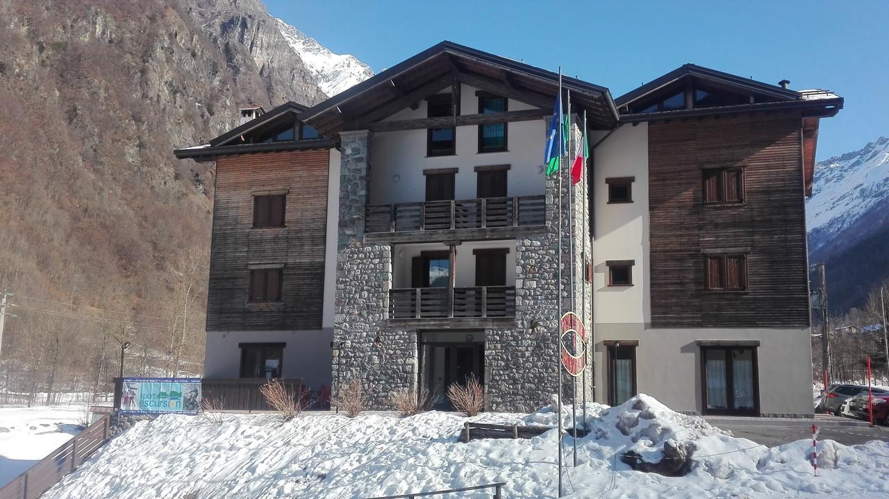 Ostello Casa Corti Valbondione Exterior foto